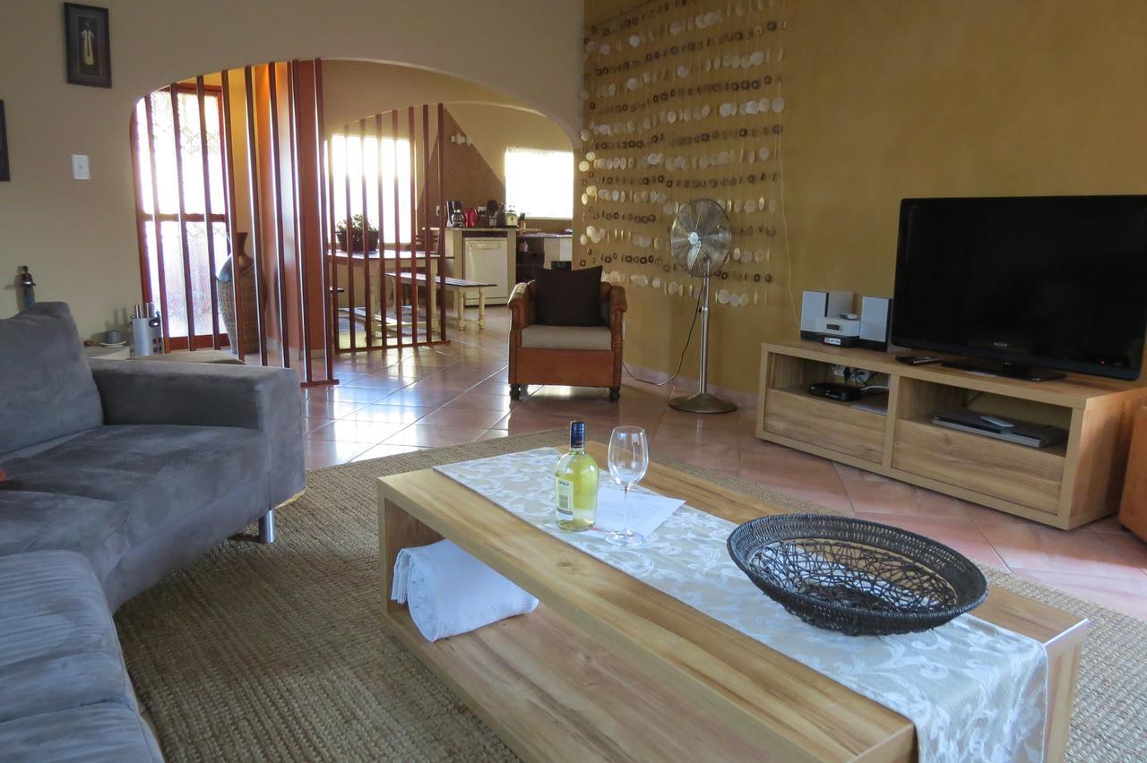 Beach Walk House And Cottage - Self Catering Swakopmund Exterior photo